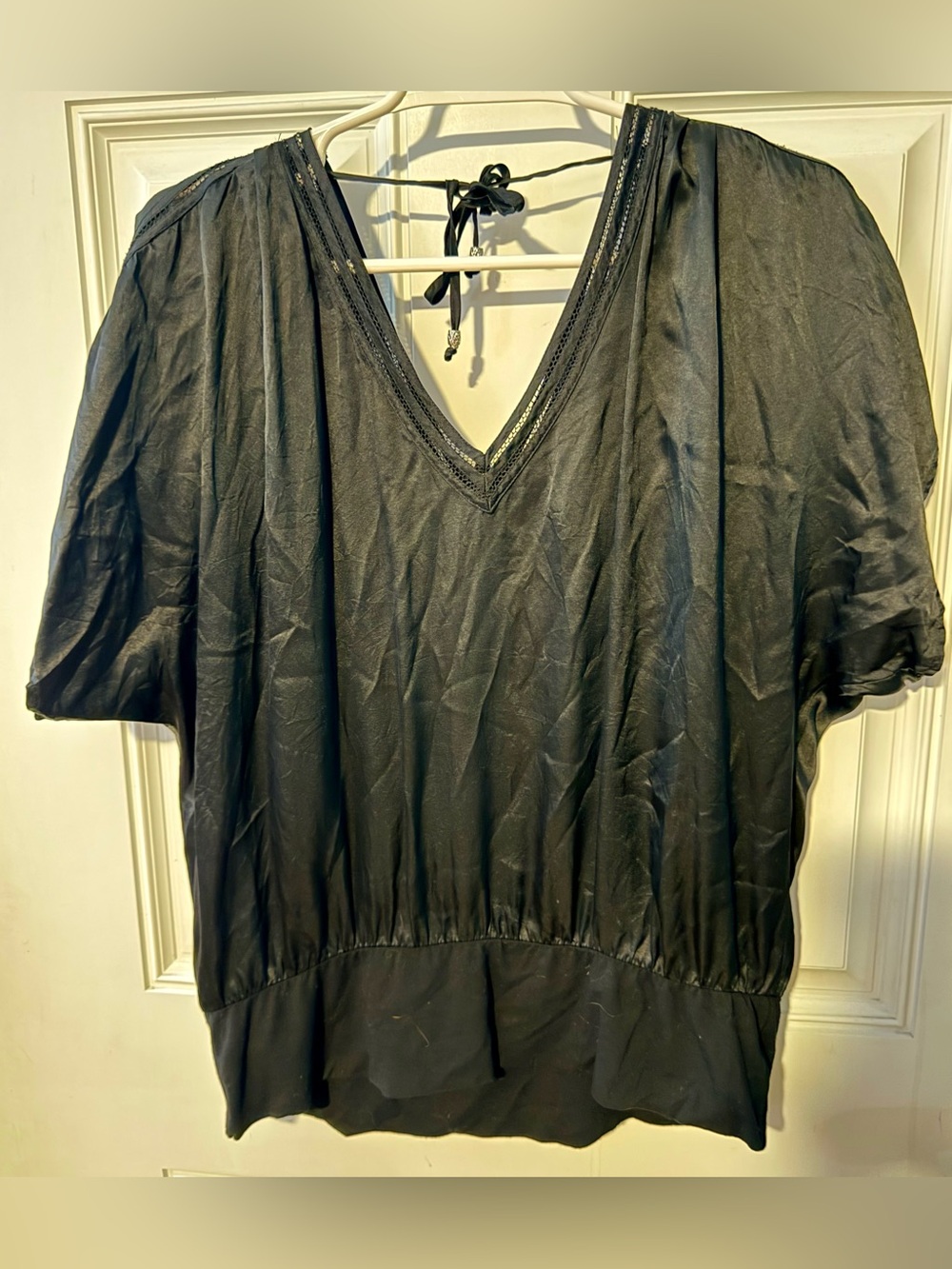 Black Silk V-Neck Short Sleeve Top